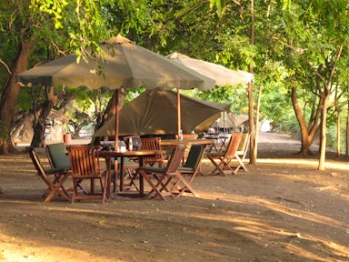 Dining table at Lales Camp